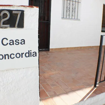 Concordia Apartment Roses